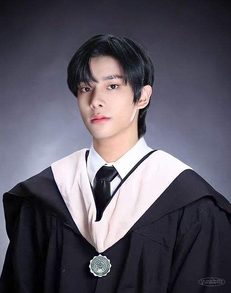 benildean jake sim jaeyun bgc boys Kpop Idols Graduation Photo Edit, Jake Graduation Edit, Kpop Graduation Photo Edit, Enhypen Graduation Photo Edit, Enhypen Graduation, Jack Enhypen, Kpop Graduation, Enhypen Picture, Jaeyun Enhypen