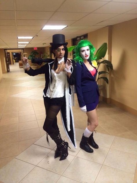 Genderbend Penguin and Joker by More Devine Cosplayer Pinguin Costume, Genderbend Cosplay, Dc Costumes, Penguin Costume, Oswald Cobblepot, Group Halloween Costumes, Halloween 2024, Two Faces, Cosplay Ideas