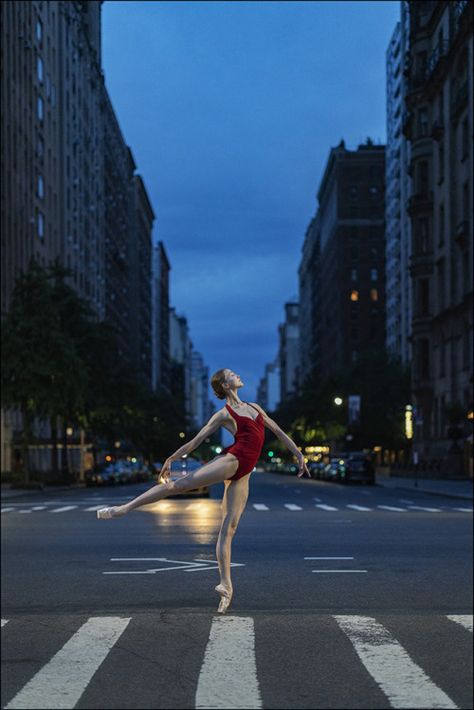 #ballet Ballet Photography Poses, Street Ballet, Ballerina Photography, Ballerina Poses, Ballet Dance Photography, Dance Photo Shoot, Dance Picture Poses, Ballerina Project, Ballet Pictures