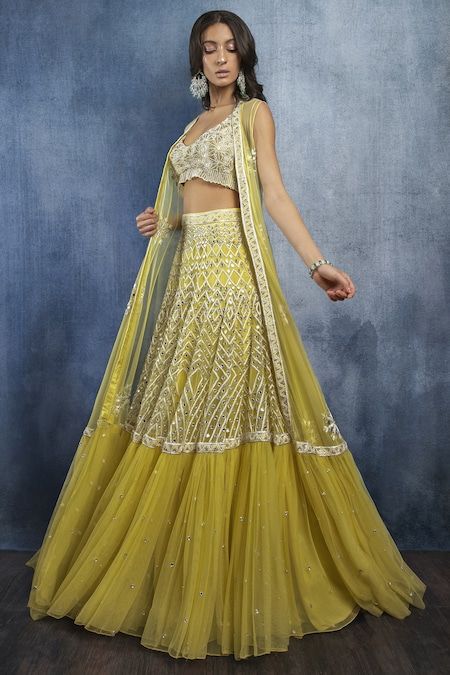 Embroidered jacket lehenga set Ritika Mirchandani, Jacket Lehenga, Kurta Lehenga, Mehndi Outfits, Lehenga Dupatta, Wedding Lehenga Designs, Lehenga Designs Simple, Crop Top Skirt, Silk Lehenga