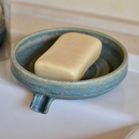 Ceramic Pinch Pots Ideas, Pinch Pots Ideas, Pottery Pinch Pot, Pots Ideas, Ceramic Pinch Pots, Sink Tray, Sink Caddy, Ceramic Pieces, Modern Pottery