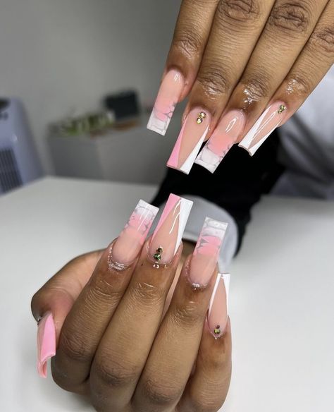 Simply French Nails, Boujie Nails, Nail Ideas White, Uni Nails, Glittery Acrylic Nails, White Tip Acrylic Nails, Green Acrylic Nails, 36th Birthday, Tapered Square Nails