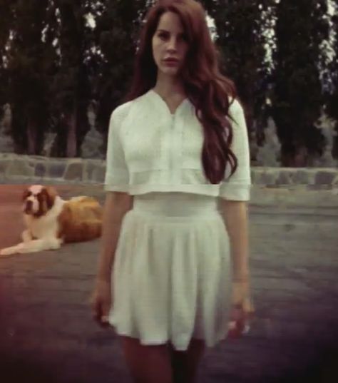 Lana Del Rey Outfits, Online Store Website, Lana Del Rey Love, Lana Del Rey Vinyl, Fashionable Work Outfit, Summertime Outfits, Elizabeth Grant, Clothes Jewelry, St Bernard