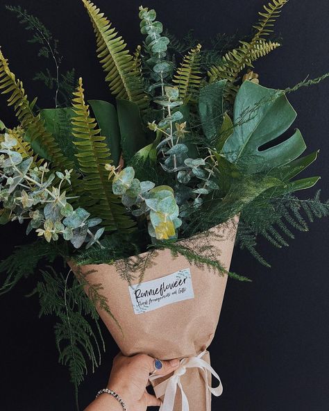 Monstera Leaf Wedding Bouquet, Monstera Leaf Bouquet, Monstera Wedding Bouquet, Monstera Bouquet, Leaf Bouquet, Eucalyptus Bouquet, Flower Farm, Monstera Leaf, Wedding Bouquet