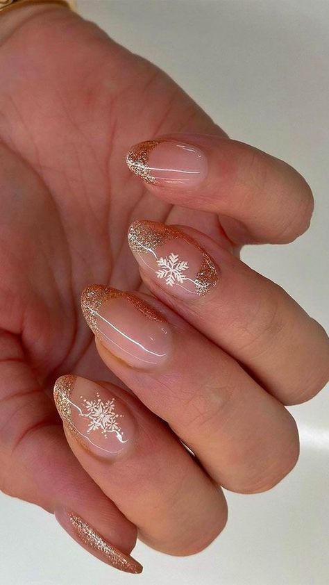 ❄️✨ Stay chic this season with 25 Chic December Nail Ideas: Festive and Fashion-Forward! Try classic holiday reds, frosty metallics, or glittery ombre designs for a festive touch. Add detailed snowflakes, gold accents, or plaid patterns to make your nails stand out all winter long. 💅🎄 #DecemberNailTrends #WinterNailInspo #ChicHolidayNails #FestiveNails2024 #NailGoals Gold Snowflake Nails, Christmas Almond Nails, Nails Festive, Nails Xmas, Sheer Nails, Festive Nails, Candy Cane Nails, December Nails, Red Christmas Nails