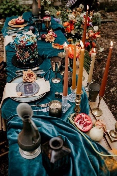 Velvet Tablecloth, Orange Wedding Colors, Emerald Velvet, Festa Harry Potter, Blue Tablecloth, Jewel Tone Wedding, Rectangle Tablecloth, Aisle Runner, Theme Color