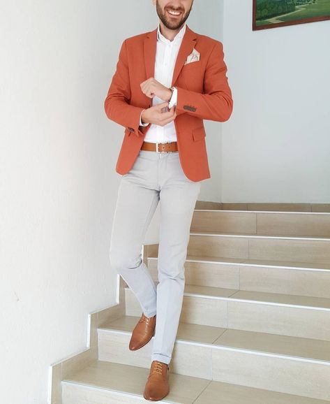 Men Blazer Outfit, Orange Blazer Outfits, Grey Slim Fit Suit, Mens Wardrobe Essentials, Groom Dress Men, Mens Fashion Coat, Blazer Outfits Men, Mens Business Casual Outfits, Blazer Outfits Casual