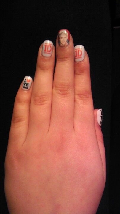 Niall Horan One Direction I have them and Love them!! Niall Horan Nails, One Direction Nails, Niall Horan One Direction, Concert Nails, Nails Inspired, Inspired Nails, Niall Horan, One Direction, Nail Ideas