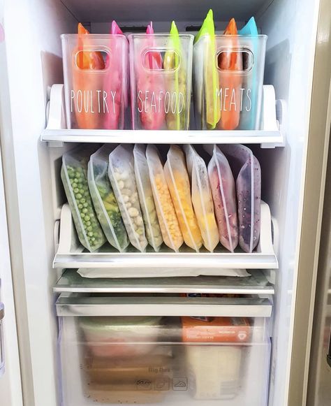 Narrow Fridge Organization, Freezer Meal Organization, Healthy Refrigerator, Stasher Bags, Freezer Organization, Freezer Storage, Kitchen Organization Pantry, Kitchen Organisation, Refrigerator Organization