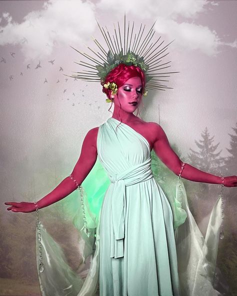 Lore Olympus Costume, Lore Olympus Persephone Outfit, Rhea Lore Olympus, Persephone Lore Olympus Cosplay, Lore Olympus Outfits, Greek Mythology Costumes Goddesses, Lore Olympus Cosplay, Greek Goddess Cosplay, Persephone Halloween Costume