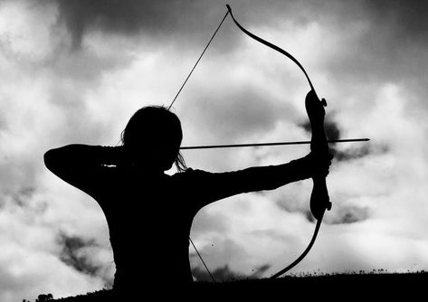 Archery Aesthetic, Hunter Of Artemis, Thalia Grace, Odaiba, Bow And Arrow, Katniss Everdeen, Fantasy Aesthetic, Camp Half Blood, Heroes Of Olympus