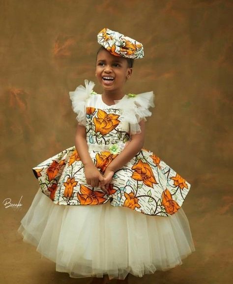 Ankara Styles For Kids Girls Dresses, Ankara Dress For Kids, Baby African Clothes, Kitenge Designs, Easy Hairstyles For Kids, Princess Dress Kids, African Dresses For Kids, Baby Dress Design, Kids Gown