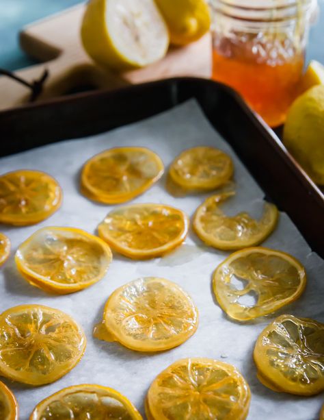 Baked Lemon Slices, How To Candy Lemon Slices, Candied Lemons Slices, Bartending Tricks, Lemon Water Aesthetic, Juicing Recipes For Health, Lemon Vodka Drinks, Dried Lemon Slices, Aesthetic Lemon