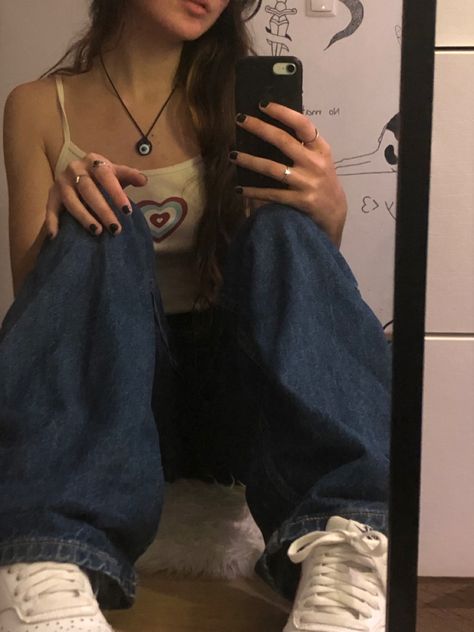 Clay Diy Projects, Bad Girl, Teenage Fashion Outfits, Aesthetic Girl, Aesthetic Clothes, Mirror Selfie, Outfit Inspo, Cute Outfits, Fashion Outfits