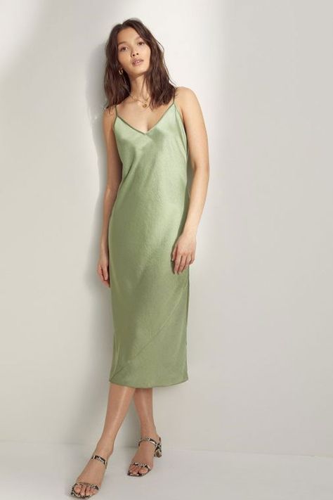 Get into the spring spirit and check out these 20 perfect sunny-weather dresses for under $150 in Canada. #springdresses #springoutfits #slipdress #dress #dresses #outfitideas Hamptons Dress, Sage Green Dress, Aritzia Dress, Dress Sage, Denim Overall Dress, Midi Slip Dress, Racerback Dress, Aritzia Wilfred, Summer Weddings