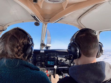 Cockpit pictures small planes piper warrior Piper Warrior, Pilot Life, Female Pilots, Small Plane, Small Airplanes, Book Edits, Fly Girls, Female Pilot, 2023 Vision