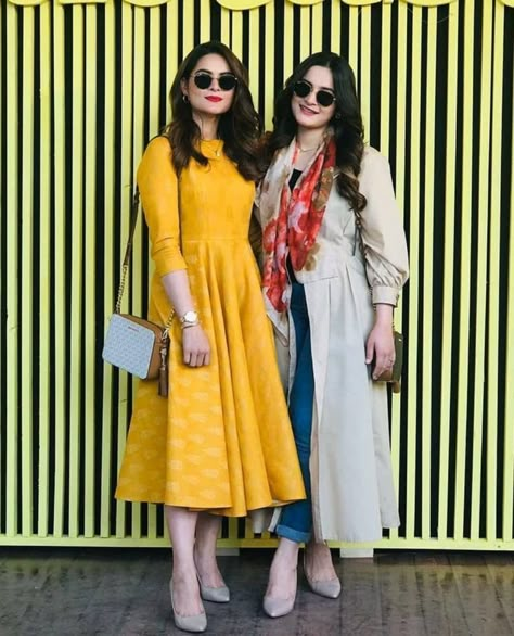 Beautiful Aiman Khan Minal and Muneeb Butt at an Event | Pakistani Drama Celebrities Minal Khan, Simple Frocks, Frock Fashion, Pakistani Fashion Casual, Long Kurti, Pakistani Celebrities, Pakistani Dresses Casual, Beautiful Pakistani Dresses, Western Dress