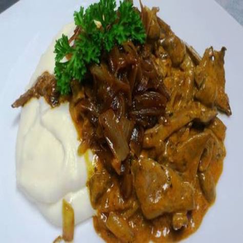 Lambs Liver Recipes, Lamb Liver Recipes, Lamb Stroganoff, Liver Meals, Sustainable Recipes, Clean Eating Prep, Offal Recipes, Chicken Liver Recipes, Multi Cooker Recipes