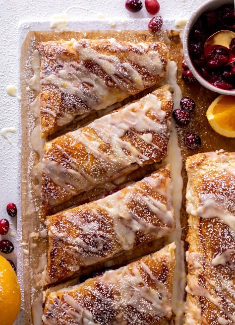 cranberry orange cheese danish Christmas Breakfast Pastry, Breakfast Puff Pastry, Autumn Breakfast, Winter Brunch, Winter Breakfast, Brunch Foods, Cranberry Jam, Baking Lessons, Sweet Crepes