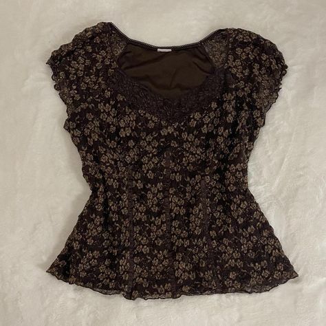 to die for brown lacey babydoll style lace detailed... - Depop 2000s Babydoll Top, Brown Lace Shirt, Downtown Outfits, Diy Clothes Design, Fairycore Cottagecore, Babydoll Style, Causual Outfits, Babydoll Top, Really Cute Outfits