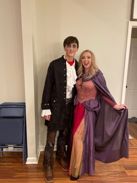 Hocus Pocus idea costumes for halloween Couples costume ideas Sarah Sanderson And Billy Butcherson, Sarah Sanderson And Billy Costume, Billy Hocus Pocus, Halloween Couples Costume Ideas, Hocus Pocus Halloween Costumes, Couples Costume Ideas, Halloween Couples Costume, Hocus Pocus Costume, Billy Butcherson