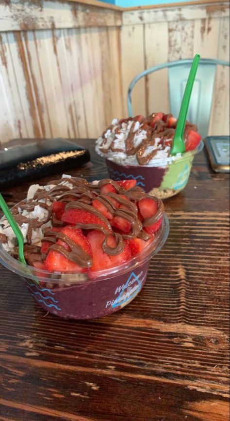 Açai Bowls, Hangover Food, Açaí Bowls, Acai Bowls, Soul Food Dinner, Healthy Food Dishes, Healthy Food Motivation, Healthy Lifestyle Food, Food Goals