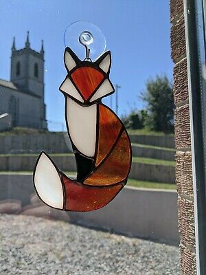 Stained Glass Fox Patterns Free, Stained Glass Fox Suncatcher, Fox Stained Glass Art, Stained Glass Fox Pattern, Fox Stained Glass Patterns, Small Stained Glass Patterns, Stained Glass Designs Templates, Mosaic Fox, Small Stained Glass Projects