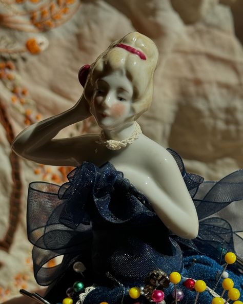 Vintage porcelain Victorian half doll pin cushion. $46 shipped. ( love the way shes holding flower in her hair) __ __ ___ #vintagedoll #vintagedollsforsale #vintagedollcollector #doll #dolly #dollforsale #doll4sale #vintagedollforsale #olddoll #olddolls #olddollscollection #dollcollector #dollcollection #dollcollections #dolllover #dolllovers #dolllove #halfdoll #halfdolls #pincushion #pincushions #pincushionflower #pincushioncupcake #pincushionshabby #pincushionlove #pincushiondolls #pincus... Half Dolls, Pin Doll, Dolls For Sale, Old Dolls, Pin Cushion, Vintage Doll, Collector Dolls, Vintage Dolls, Vintage Porcelain