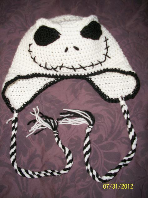 Jack Skellington Crochet Beanie. $19.00, via Etsy. Crochet Halloween Hat, Skeleton Hat, Crochet Pour Halloween, Crochet Character Hats, King Hat, Earflap Beanie, Crochet Disney, Bonnet Crochet, My Turn