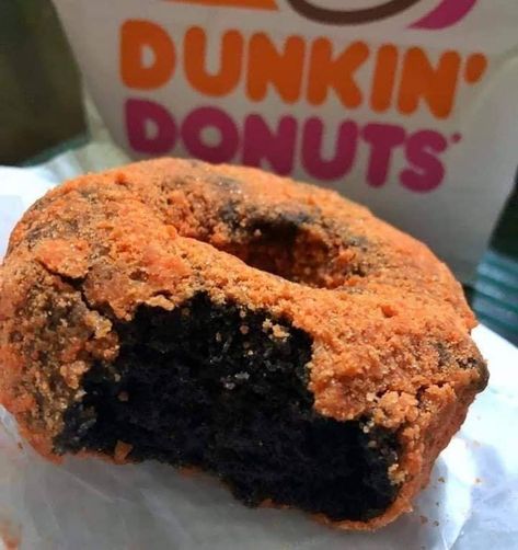 Choco Butternut, Dunkin Donut, Yummy Seafood, Food Obsession, Banana Bread, Donuts, Seafood, Bread, Snacks