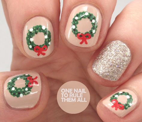 One Nail To Rule Them All, Christmas Wreath Nail Art, Christmas Nails Wreath, Christmas Wreath Nails, Wreath Nail Art, Wreath Nails, Nailart Christmas, Festive Nails, Witch Nails