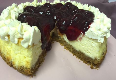 Baked Black Cherry Cheesecake  #recipe #cheesecake Blueberry Cheesecake Recipe, Slice Of Heaven, Cheesecake Desserts, Think Food, Blueberry Cheesecake, Desserts To Make, Bentley Continental, Cafe Food, Pretty Food