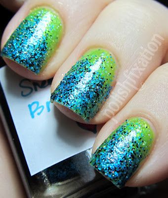 Teal Ombre Nails, Seahawks Nails, French Manicure Designs, Manicure Tips, Nail Polish Art, Blue Nail Designs, Gradient Nails, Manicures Designs, Nail Stamping