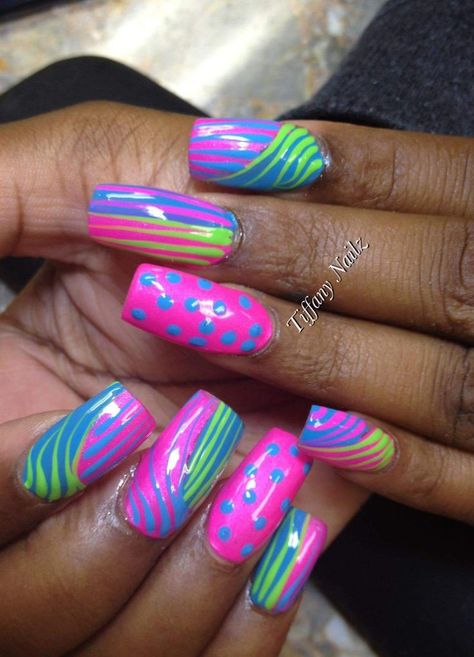 Almond Summer Nails 2023, Attractive Nails, Almond Summer Nails, Summer Nails Almond, Summer Nails 2023, 2023 Beach, Neon Nail Art, Gel Nails French, Multicolored Nails