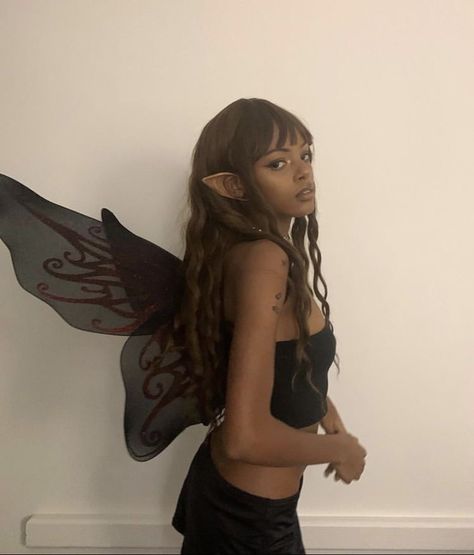 Edgy Halloween Costume, Dark Fairy Outfit, Grunge Fairy Aesthetic, Fairy Costume Aesthetic, Fem Pfp, Dark Fairy Costume, 100 Gecs, Catwoman Costume, Fairy Grunge Aesthetic