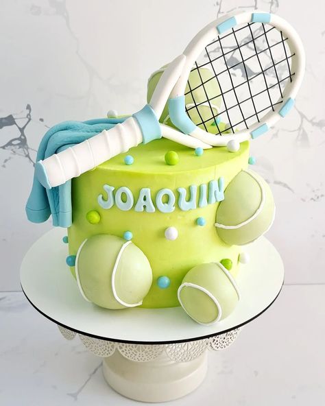 Tennis Cakes Birthday, Tennis Cakes Ideas, Tennis First Birthday Party, Tennis Cake Design, Tenis Cake Birthdays, Tennis Cake Ideas Birthdays, Tennis Theme Cake, Tennis Birthday Cake, Tennis Cakes