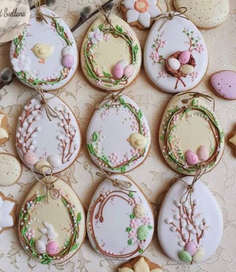 Easter Cookies Decorated Ideas, Easter Decorated Cookies, Easter Cookies Decorated, Easter Sugar Cookies Decorated, Peggy Porschen Cakes, Life In The Countryside, Easter Biscuits, Easter Egg Cookies, Easter Bunny Cookies