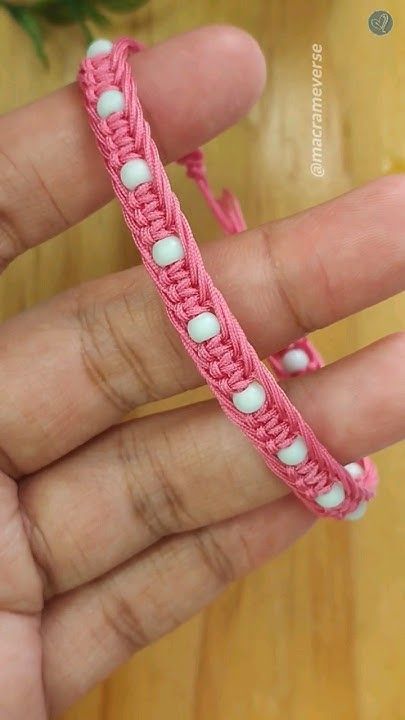 Beaded Macrame Bracelet Tutorial, Square Knot With Beads, Knotting Bracelets, Macrame Bracelets With Beads, Lovers Video, Square Knot Bracelet, Handmade Bracelets Tutorial, Square Knot Bracelets, Beaded Patterns