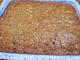 My Patchwork Quilt: DATE PUDDING Amish Date Pudding, Apple Pie Bread Recipe, Quick Apple Pie, Quick Apple Dessert, Apple Pie Bread, Mennonite Recipes, Cinnamon Apple Pie, Homemade Pie Crust, Apple Desserts Easy