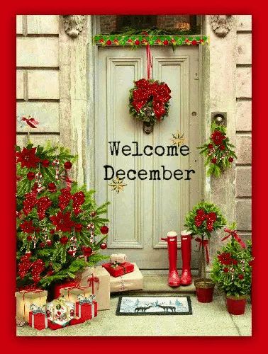 Animated Welcome December Gif december december quotes hello december welcome december Natal Country, Front Door Christmas Decorations, Christmas Front Porch, Christmas Front Doors, Christmas Porch Decor, Navidad Diy, Red Decor, Christmas Porch, Christmas Door Decorations