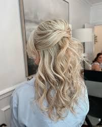 mother of the bride hairstyles - Google Search Mother Of The Bride Hairstyles, Mother Of The Bride Hair, Bride Hairstyles, Mother Of The Bride, Wedding Hairstyles, The Bride, Hairstyles, Google Search, Hair Styles