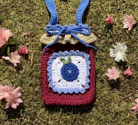 Crochet Jam Bag, Crochet Blueberry Granny Square, Crochet Blueberry Bag, Blueberry Clothes, Crochet Blueberry, Crochet Mini Bag, Crochet Shoulder Bags, Fruit Jam, Kawaii Crochet