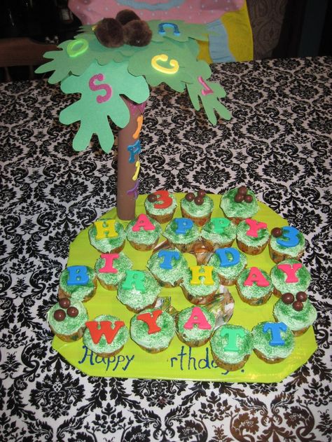 construction paper cupcakes | chicka chicka boom boom cupcakes for 3rd birthday! ... | photo ideas Chicka Chicka Boom Boom Cupcakes, Sticker Letters, Chicka Chicka Boom Boom, Chicka Chicka, Classroom Treats, Paper Cupcake, Boom Boom, Construction Paper, 3rd Birthday Parties