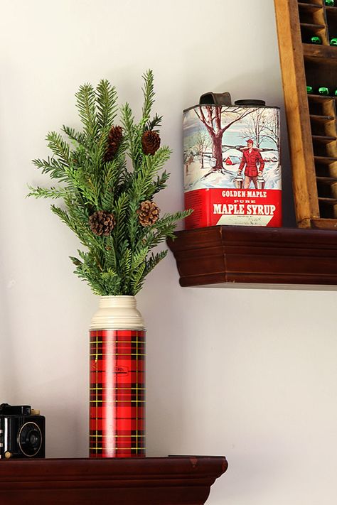 Vintage thermos - A holiday house tour with lots of Christmas decorating ideas, including many vintage Christmas decorations and easy DIY projects.  via houseofhawthornes.com Holiday House Tours, Christmas House Tour, Retro Christmas Decorations, Cabin Christmas, House Vintage, Christmas Mantle, Navidad Diy, Rustic Holiday, Lodge Decor