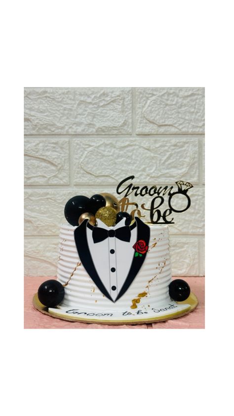 Homemade cake Groom To Be Cake, Minnie Mouse Cake Topper, Groom To Be, Sets Outfit, Simple Cake Designs, Homemade Cake, Minnie Mouse Cake, Homemade Cakes, Easy Cake