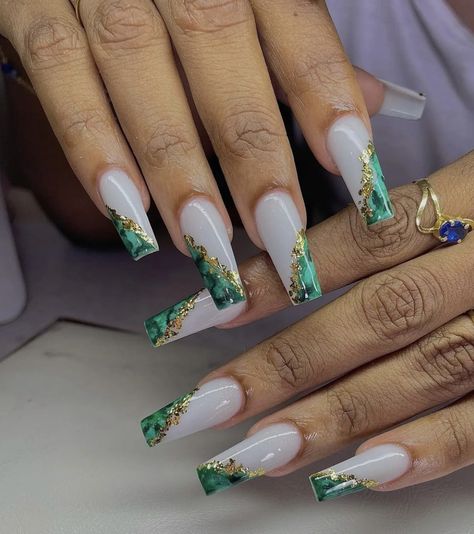 St Patricks Nail Designs, March Nails Ideas, Saint Patrick Nail, Emerald Nails, March Nails, Gold Acrylic Nails, St Patricks Day Nails, Work Nails, Nails Spring