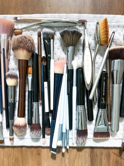 Dirty Makeup, Makeup Brush Cleaning, Makeup Brush Cleaner, Brush Cleaning, How To Clean Makeup Brushes, Nails Makeup, Makeup Brush, Powder Brush, Makeup Products