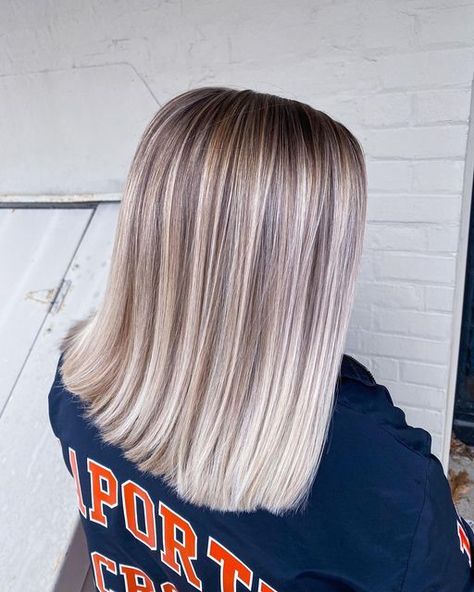 HANNAH WATT✨NWI STYLIST on Instagram: "Back to blonde for this momma! Wish I remembered the before photo but it’s such a good transformation! 💕 • • • @redken @modernsalon @behindthechair @framar @oligopro" Short Blonde Root Melt, Back To Blonde, Cold Blonde, Bayalage Blonde, Ombre Hair Blonde, Blonde Roots, Choppy Bob Hairstyles, Hair 2024, Balayage Hair Blonde