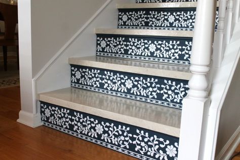 Stenciled Stairs, Painted Stair Risers, Stairs Diy, Faux Marble Paint, Accent Wall Stencil, Marble Stairs, Painted Stairs, Stencil Furniture, Stair Risers