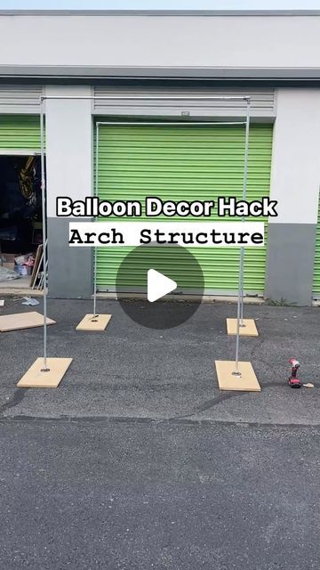 61K views · 2.8K likes | Brittany Bradley | Your Balloon Business Coach on Instagram: "🎈Balloon Decorators Hack Alert!🚨 Pocket this build for events that call for custom freestanding arch structures. #eventhack #balloonmagic #partyplanning #howto #freestandingarches" Balloon Arch No Stand, Freestanding Balloon Arch, Freestanding Balloon Garland, Diy Balloon Stand Ideas, Diy Balloon Arch Stand, Balloon Stand Ideas, Diy Balloon Stand, Balloon Arch Ideas, Arch Structure